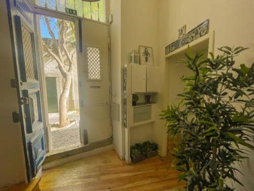 Historical Bica - 3 Bedroom Apartment Lisboa Kültér fotó